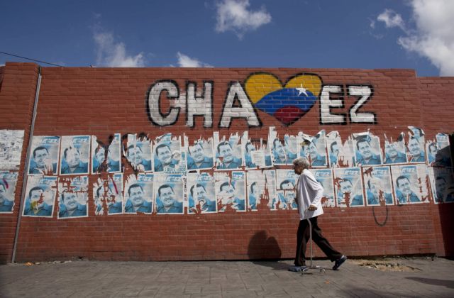 Ο Τσάβες μπορεί να ορκιστεί και αργότερα, διαβεβαιώνει το Ανώτατο Δικαστήριο